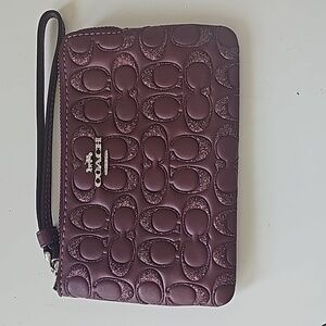 💜Coach Purple Wristlet💜